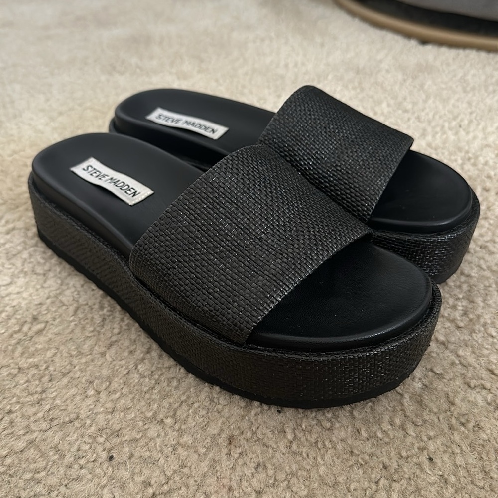 Steve Maddens Chunky Slides “Kasper”